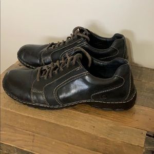 Born mens 11m casual shoe